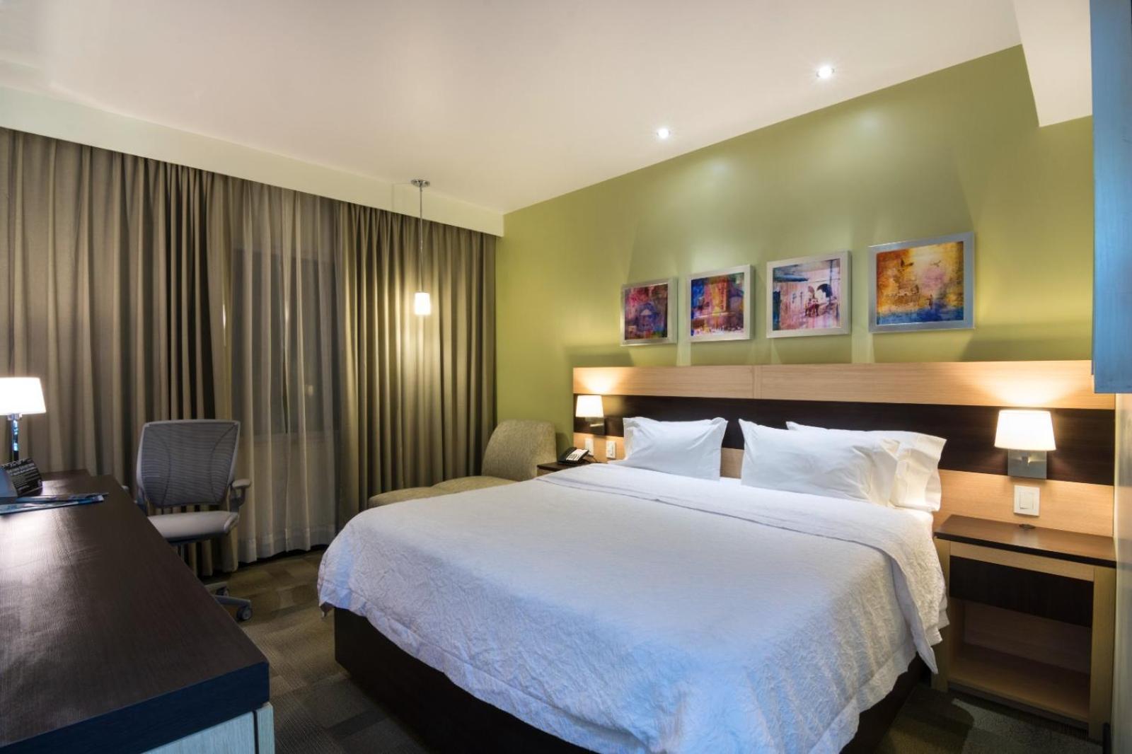 แฮมป์ตัน บาย ฮิลตัน ซิเลา-แอโรปวยร์โต บาคิโอ Hotel ภายนอก รูปภาพ